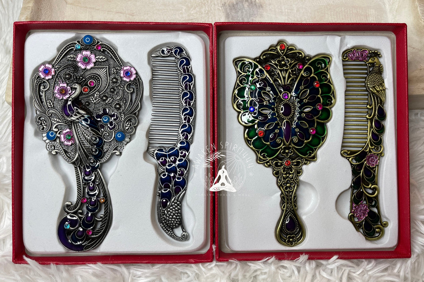 Metal mirror with comb set
