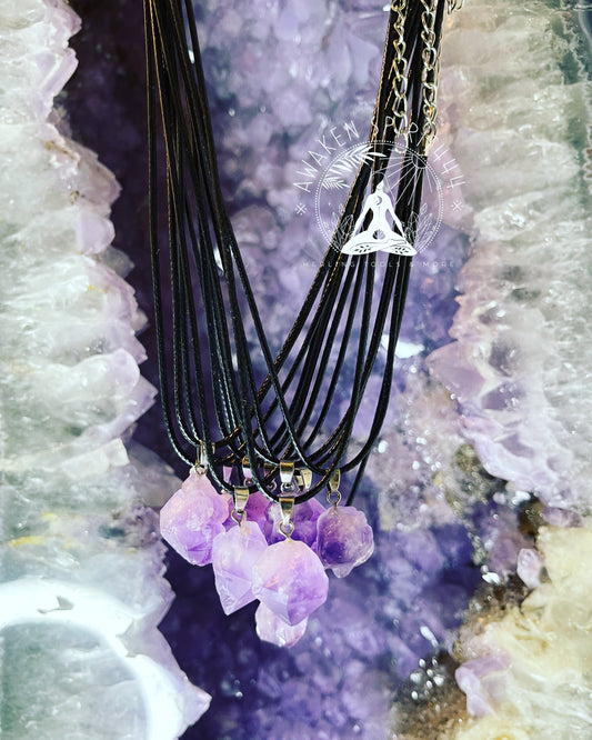 Raw Amethyst necklace (mini stone)